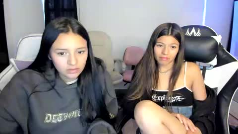 Snapshot of _khloe_sweet chatting on March 1, 10:42 pm khloe sweet online show from March 1, 10:42 pm