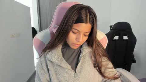 Snapshot of _khloe_sweet chatting on October 16, 2:07 pm khloe sweet online show from October 16, 2:07 pm