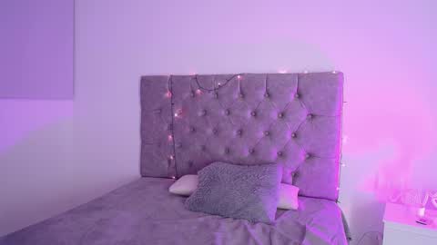 Snapshot of _kimtorres_ chatting on February 8, 12:28 am _kimtorres_ online show from February 8, 12:28 am