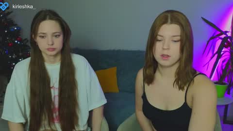 Snapshot of _kirieshka chatting on January 8, 11:21 am Molly Emily online show from January 8, 11:21 am