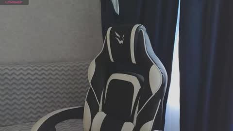 Snapshot of _kirieshka chatting on September 23, 7:44 am Molly Emily online show from September 23, 7:44 am