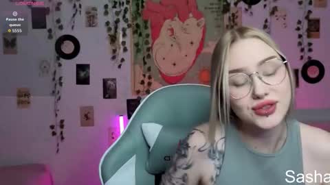 Snapshot of _kitekat_ chatting on November 14, 12:26 pm _kitekat_ online show from November 14, 12:26 pm