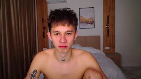 Snapshot of _kurt chatting on March 9, 3:11 am Kurt online show from March 9, 3:11 am