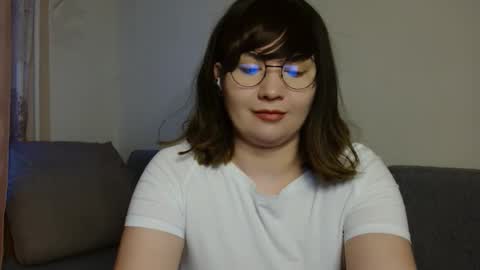 Snapshot of _lalilu_ chatting on December 4, 5:27 am _lalilu_ online show from December 4, 5:27 am