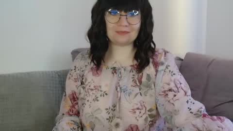 Snapshot of _lalilu_ chatting on February 25, 6:25 am _lalilu_ online show from February 25, 6:25 am