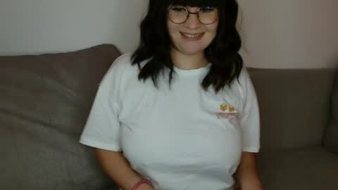 Snapshot of _lalilu_ chatting on December 2, 1:50 pm _lalilu_ online show from December 2, 1:50 pm