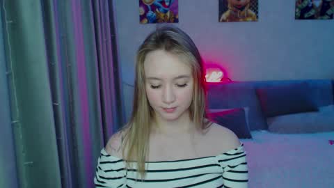 Snapshot of _lalune_ chatting on December 27, 11:31 pm _lalune_ online show from December 27, 11:31 pm
