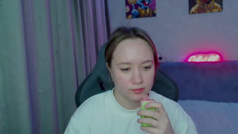 Snapshot of _lalune_ chatting on January 20, 1:39 am _lalune_ online show from January 20, 1:39 am