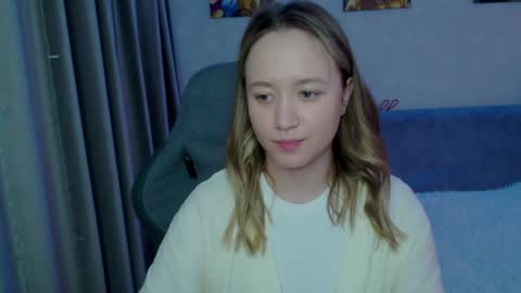Snapshot of _lalune_ chatting on January 23, 7:51 pm _lalune_ online show from January 23, 7:51 pm