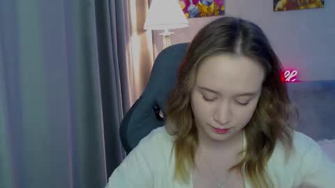 Snapshot of _lalune_ chatting on February 22, 7:03 pm _lalune_ online show from February 22, 7:03 pm