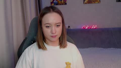 Snapshot of _lalune_ chatting on March 7, 6:02 am _lalune_ online show from March 7, 6:02 am