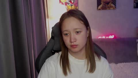 Snapshot of _lalune_ chatting on September 16, 8:04 am _lalune_ online show from September 16, 8:04 am
