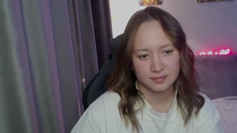 Snapshot of _lalune_ chatting on September 24, 1:14 pm _lalune_ online show from September 24, 1:14 pm