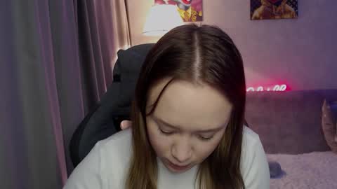 Snapshot of _lalune_ chatting on October 17, 6:05 am _lalune_ online show from October 17, 6:05 am