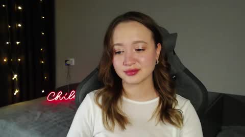 _lalune_ online show from January 7, 10:12 pm