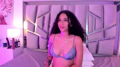 Lanna  online show from January 14, 5:34 pm