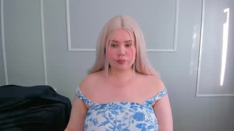 leana online show from December 5, 2:14 pm