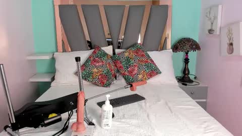  L E M M O N  online show from October 27, 2:32 pm