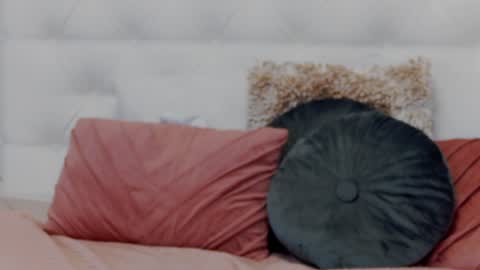 Snapshot of _lenapaul_ chatting on January 13, 9:09 pm Lena Paul online show from January 13, 9:09 pm