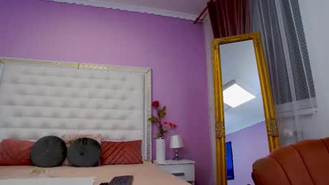 Snapshot of _lenapaul_ chatting on September 12, 3:50 am Lena Paul online show from September 12, 3:50 am