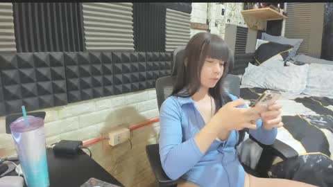 lexie online show from March 31, 4:46 am