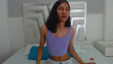 _lexx1e online show from December 16, 1:43 pm