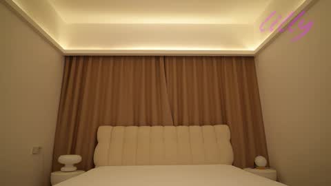 Snapshot of _lillilly_ chatting on October 14, 5:30 am _lillilly_ online show from October 14, 5:30 am