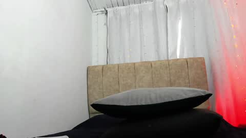 Snapshot of _little_ivy chatting on January 11, 12:50 pm Ivy 3 online show from January 11, 12:50 pm