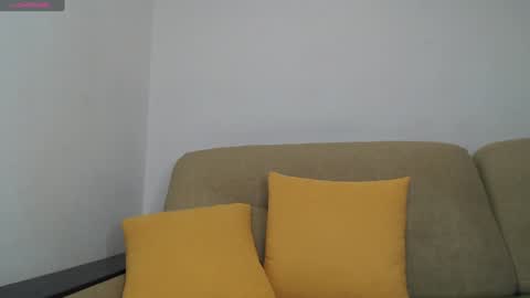 Snapshot of _little_witch chatting on December 29, 9:50 am Elsa online show from December 29, 9:50 am