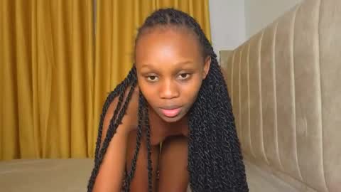 Littlevenus online show from October 25, 2:35 pm