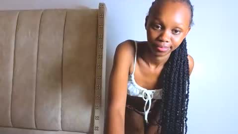 Littlevenus online show from November 11, 12:54 am