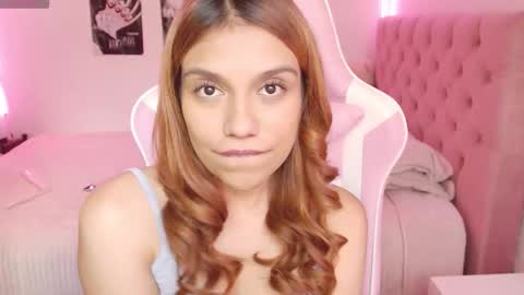 Snapshot of _lloou_ chatting on November 23, 5:02 pm Sofia 3 online show from November 23, 5:02 pm