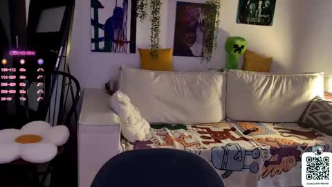Snapshot of _lollyshy_ chatting on October 2, 10:44 am Lolly online show from October 2, 10:44 am