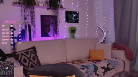 Lolly online show from February 14, 8:00 am