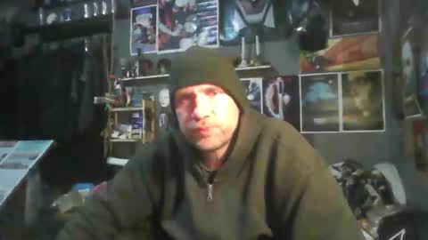 That guy online show from November 27, 8:27 am