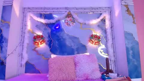 Lorrayne online show from December 3, 12:03 pm