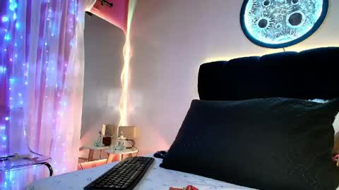 Lorrayne online show from April 28, 12:21 pm