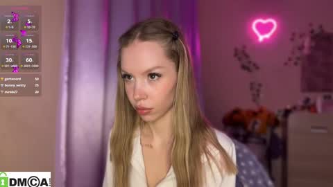 Snapshot of _love_me_again chatting on October 8, 9:45 pm Katie online show from October 8, 9:45 pm
