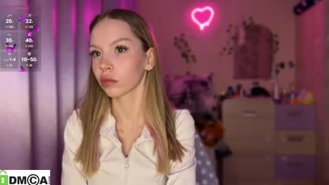 Snapshot of _love_me_again chatting on October 12, 9:36 pm Katie online show from October 12, 9:36 pm
