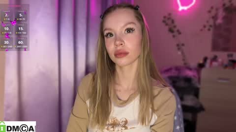 Snapshot of _love_me_again chatting on October 16, 10:00 pm Katie online show from October 16, 10:00 pm
