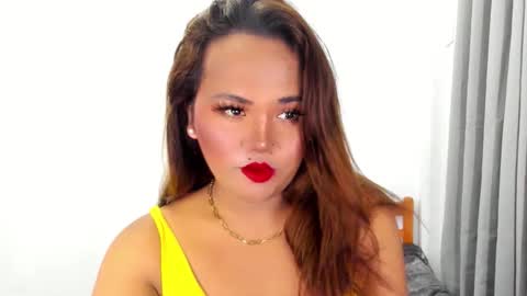 Snapshot of _lovelyyan69_ chatting on March 9, 3:16 pm _lovelyyan69_ online show from March 9, 3:16 pm