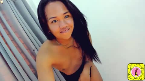 Snapshot of _lovelyyan69_ chatting on September 15, 8:14 am _lovelyyan69_ online show from September 15, 8:14 am