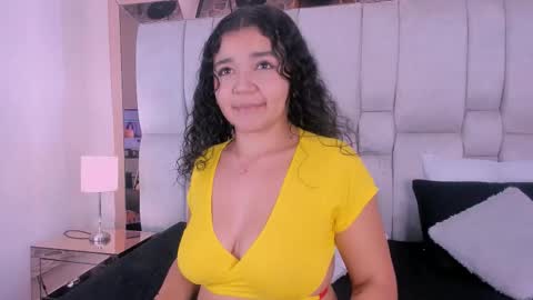 Snapshot of _lovetiffany_ chatting on November 17, 3:56 am tiff online show from November 17, 3:56 am