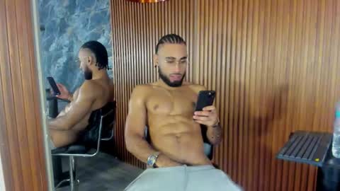 Snapshot of _luca_flame chatting on October 6, 3:37 am _luca_flame online show from October 6, 3:37 am