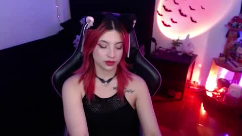 Queen.  Help me reach 100 thumbs up  online show from February 3, 10:00 pm