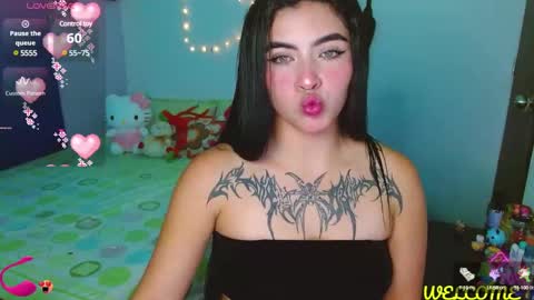 Snapshot of _luna_torres chatting on March 4, 4:17 am luna torres online show from March 4, 4:17 am