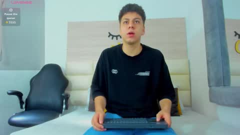 Snapshot of _maaf chatting on October 28, 1:36 pm _maaf online show from October 28, 1:36 pm