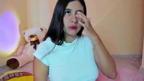Snapshot of _maiahairy_ chatting on October 5, 1:09 pm Maia online show from October 5, 1:09 pm