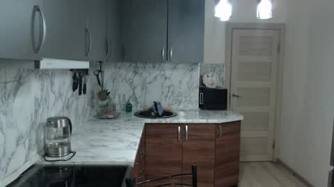 Snapshot of _mamma_mia_ chatting on February 23, 10:20 pm Kate online show from February 23, 10:20 pm