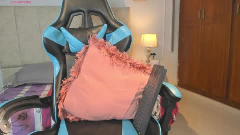 Maria online show from March 28, 1:00 pm